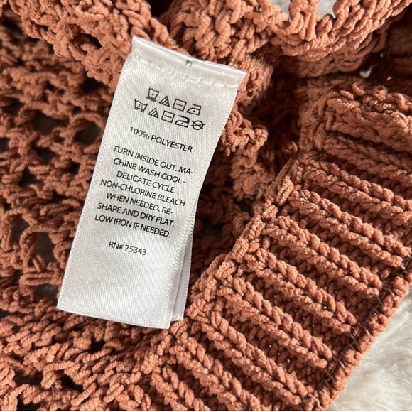 Nicole Miller Artelier Open Knit Crochet Pullover Sweater - Size Medium - Picture 3 of 3